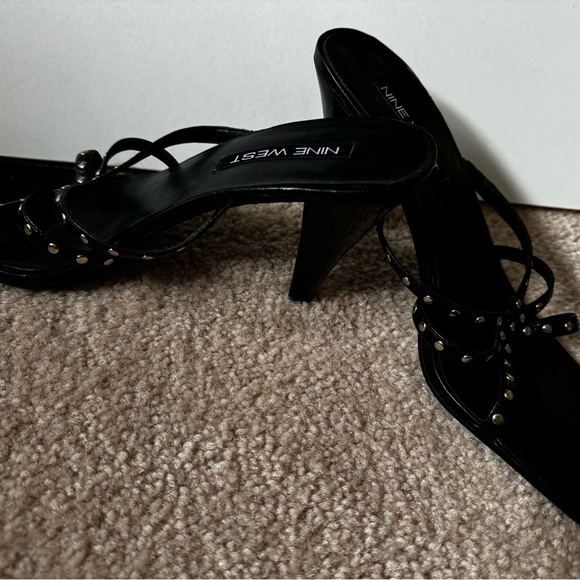 Summer sandals - Picture 2 of 2